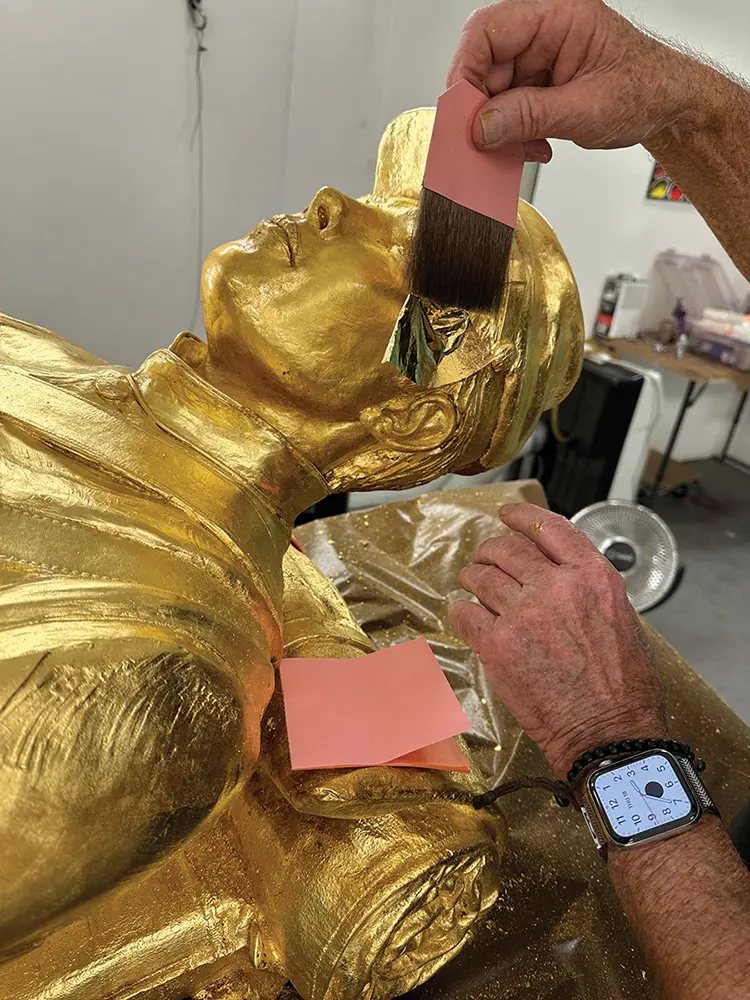 gold leaf union soldier sculpture