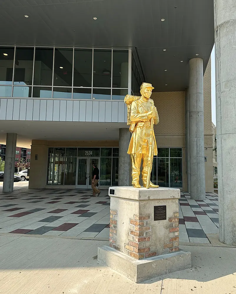 Union Soldier sculpture