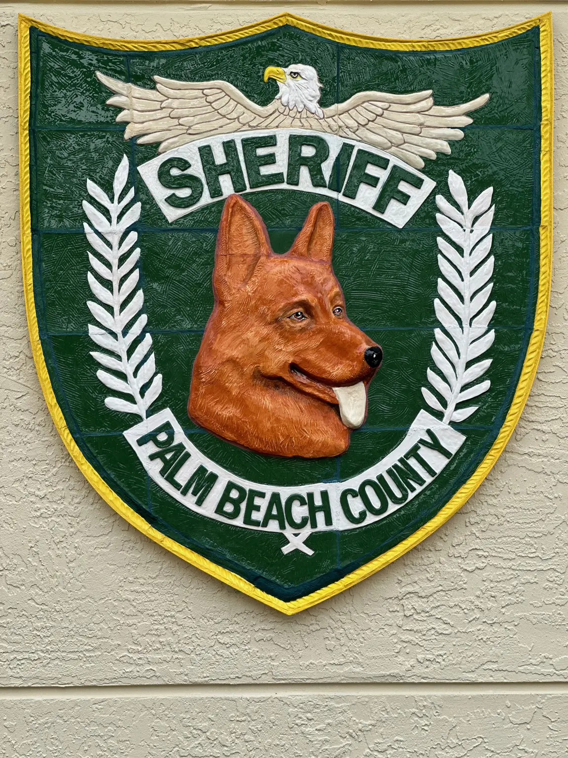 Sheriff Palm Beach Country Plaque