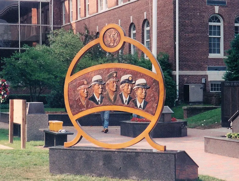 Huntington Military Women Memorial